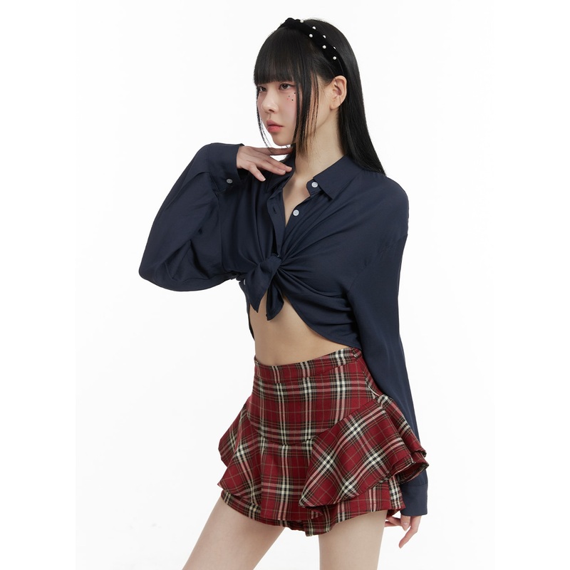 Buttoned Collar Cropped Blouse OM426