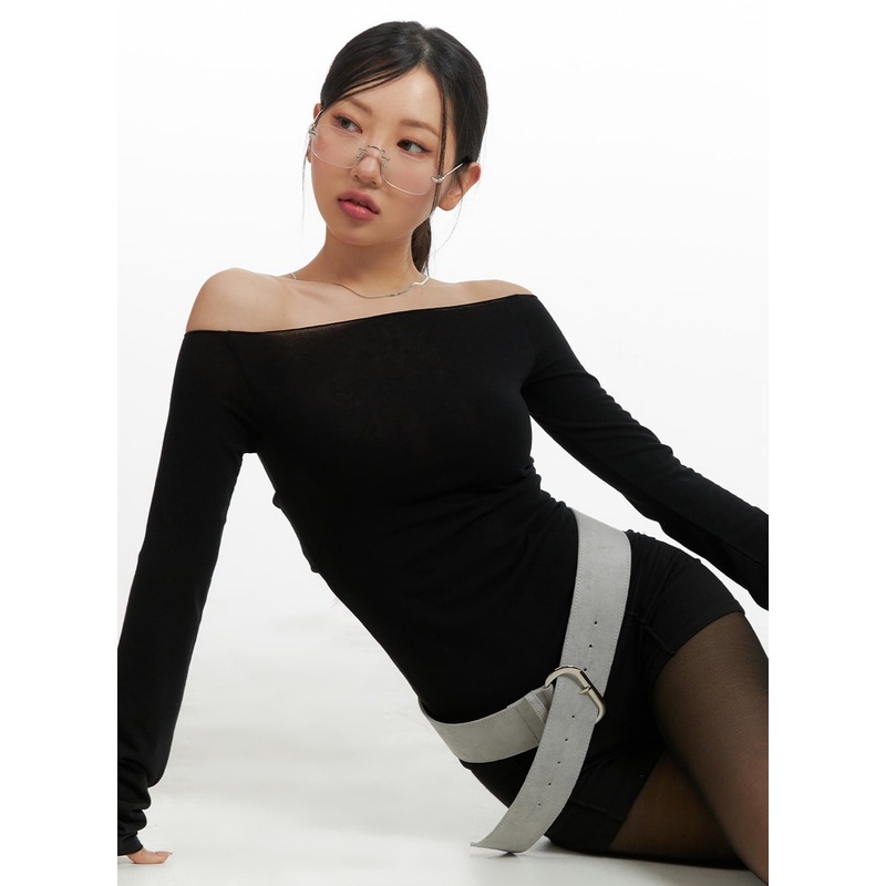 Solid Off Shoulder Long Sleeve CM421
