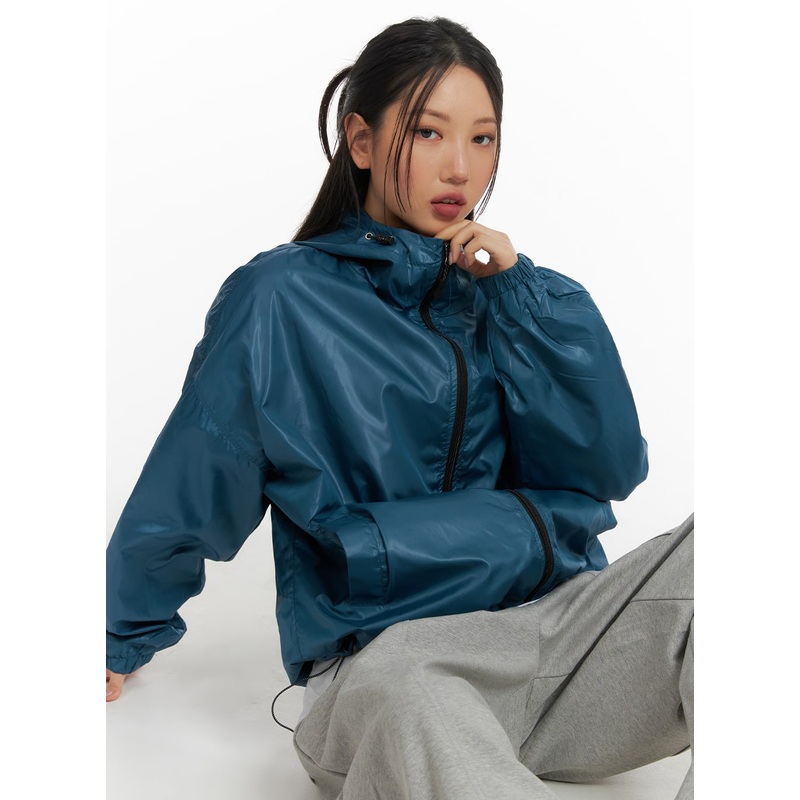 Unisex Solid Hooded Zipper Pocket Windbreaker CM418