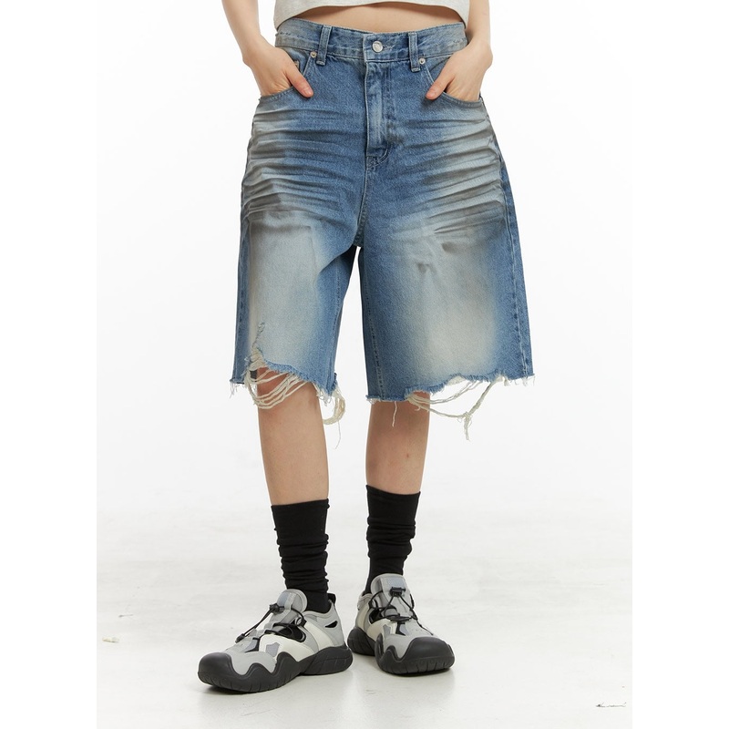 Destroyed Hem Bermuda Jorts CY414