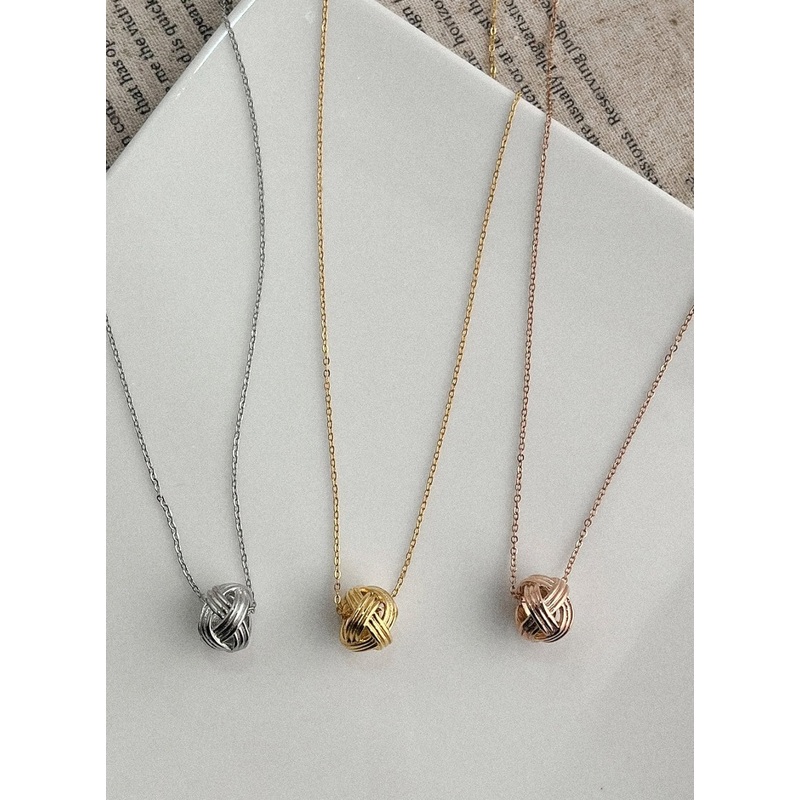 Skein of Thread Necklace IL405