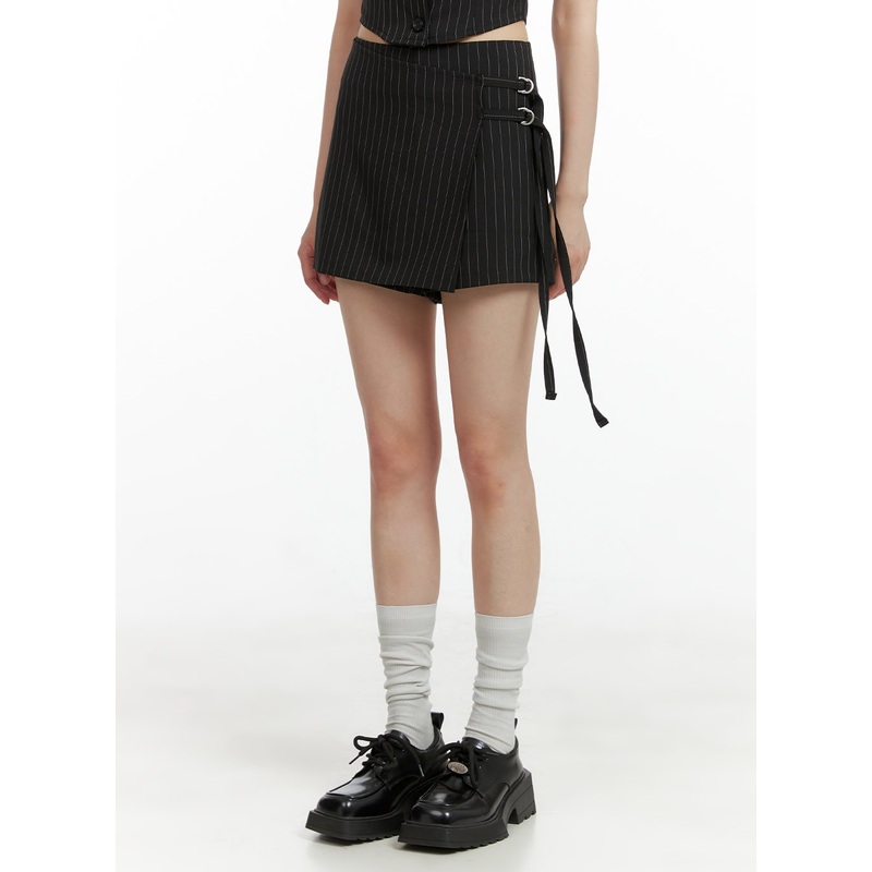 Stripe Buckle Wrap Shorts CL402