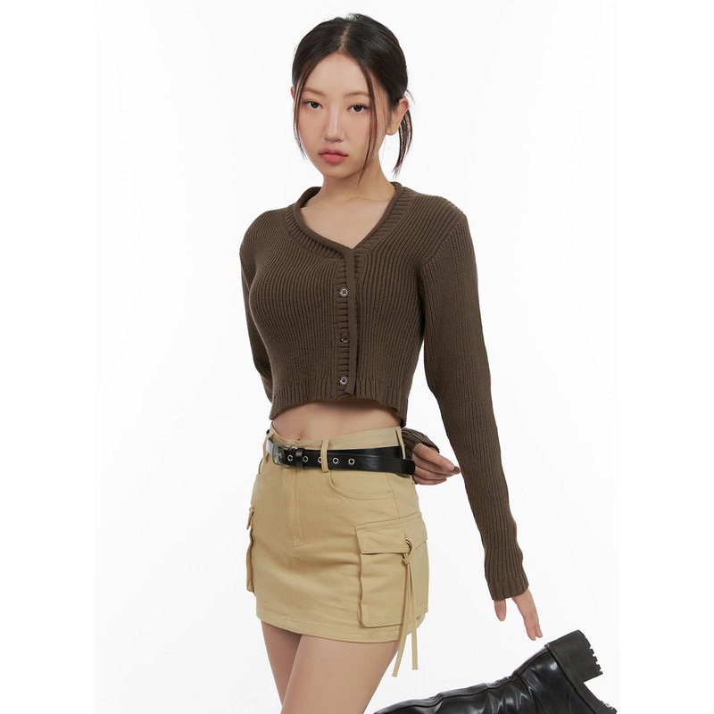 Asymmetrical Knit V-Neck Buttoned Crop Cardigan CG422