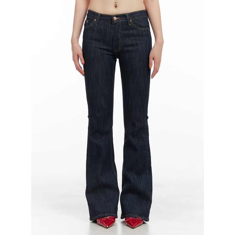 Lila Slim Fit Bootcut Jeans CG409