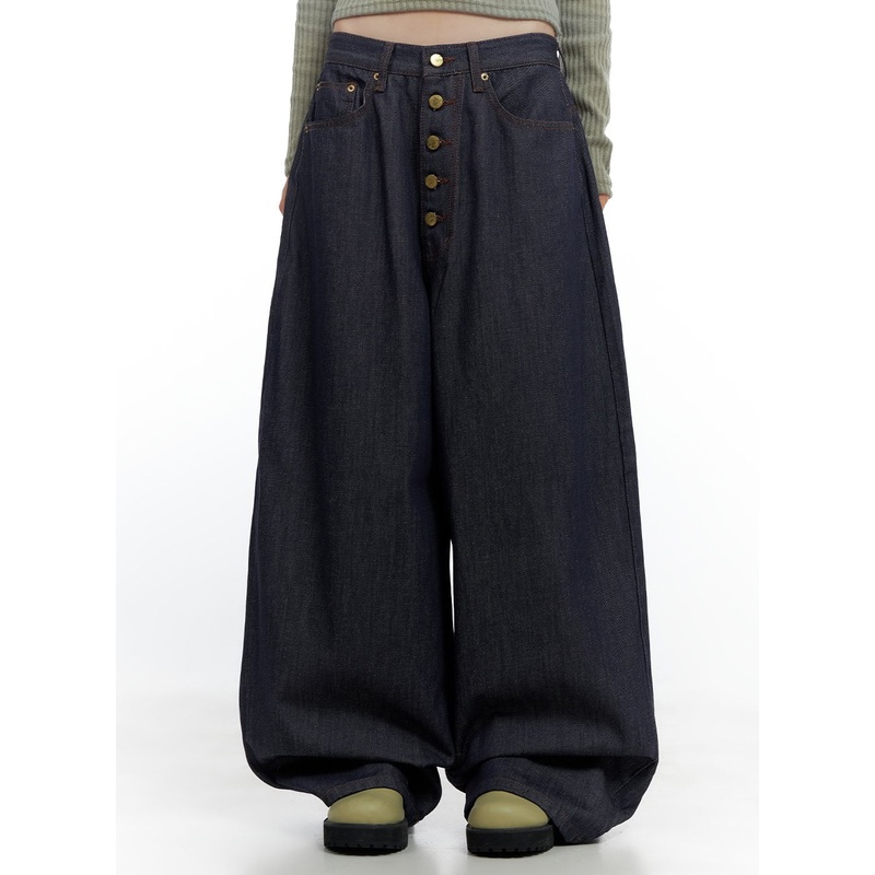Etta Buttoned Non-Fade Denim Jeans CS420