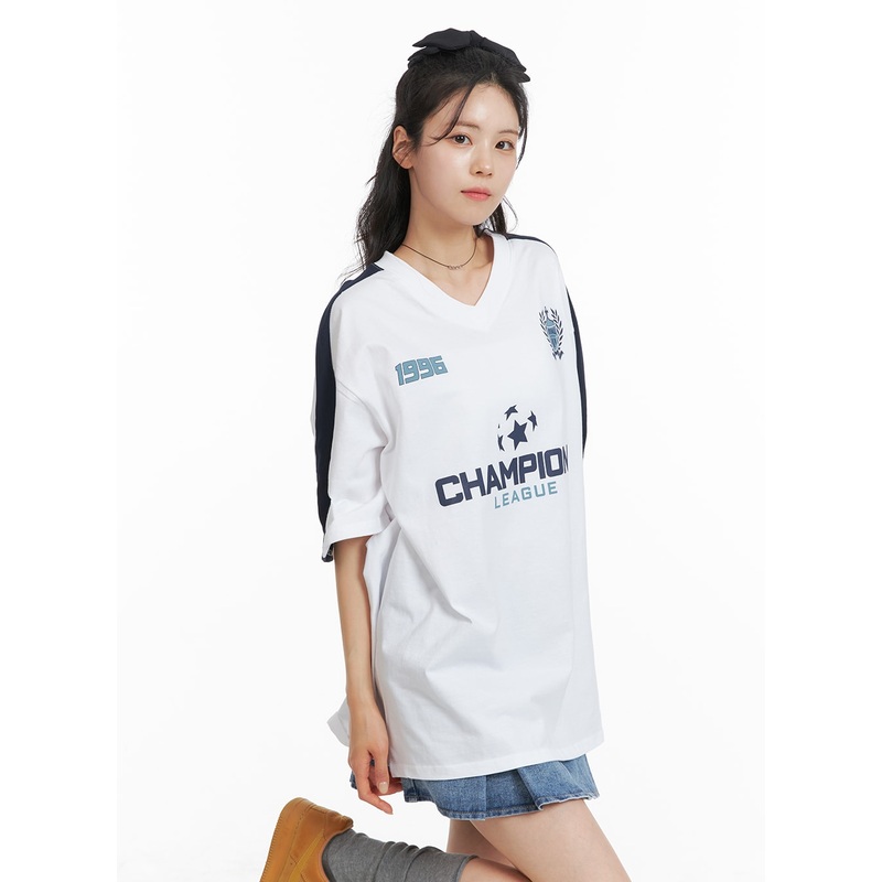 Oversized Champion Graphic Tee OM418