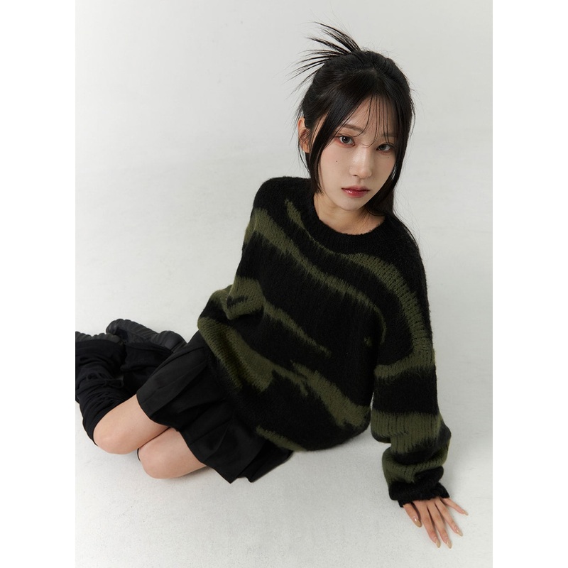 Animal Pattern Knit Sweater CN321