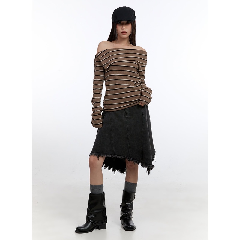 Buttoned Off-Shoulder Stripe Tee CN401