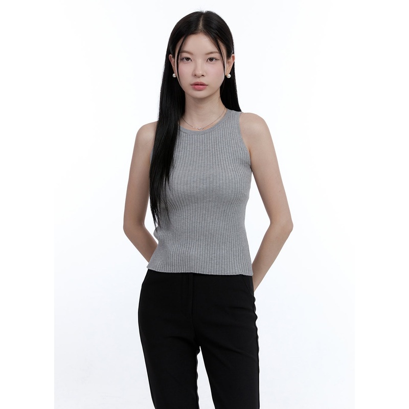 Slim-Fit Round-Neck Camisole OO429