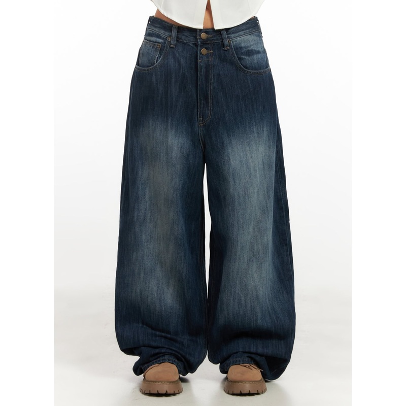 Jessica Wide-Fit Denim Jeans CN426