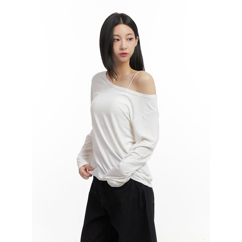 Loose-Fit Unbalanced Top CN426