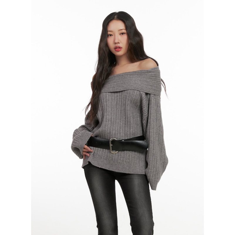 Oversized Off-Shoulder Sweater CN426