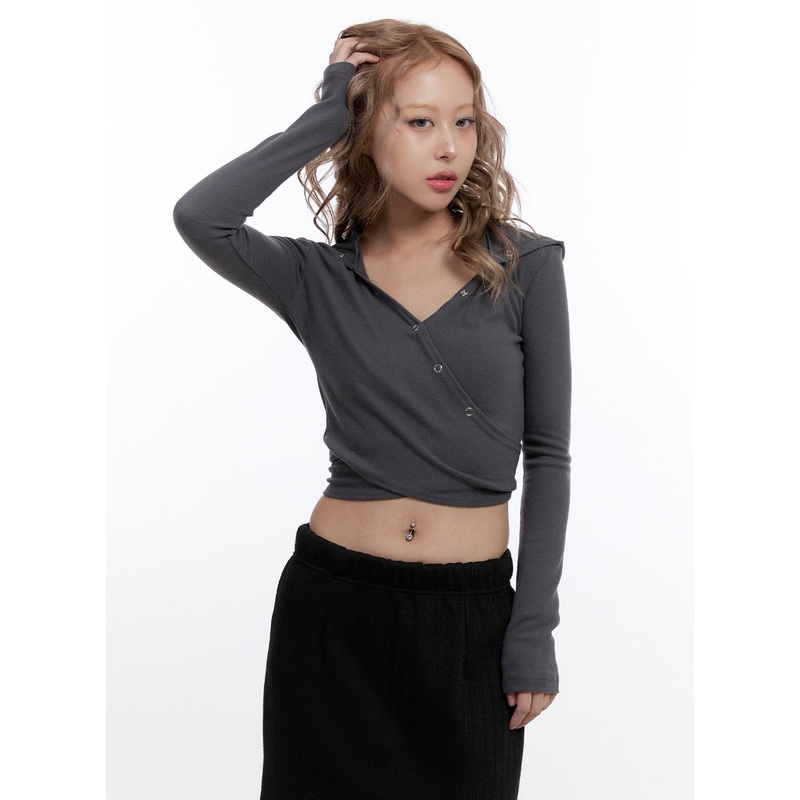 Slim Fit Buttoned Hooded Crop Top CN422
