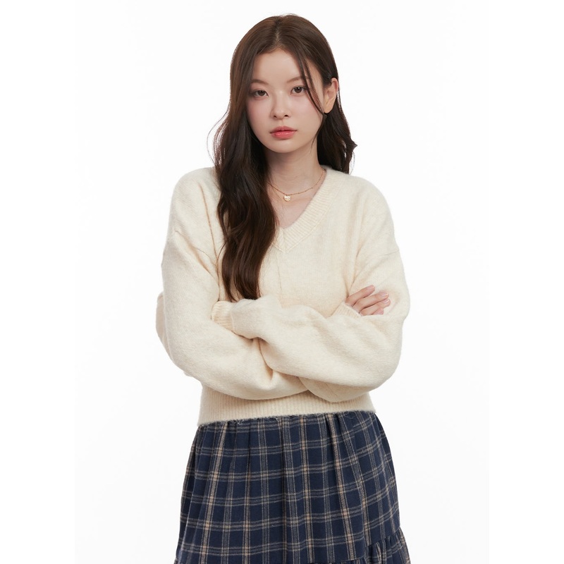 WarmWool Solid V-Neck Sweater OD403