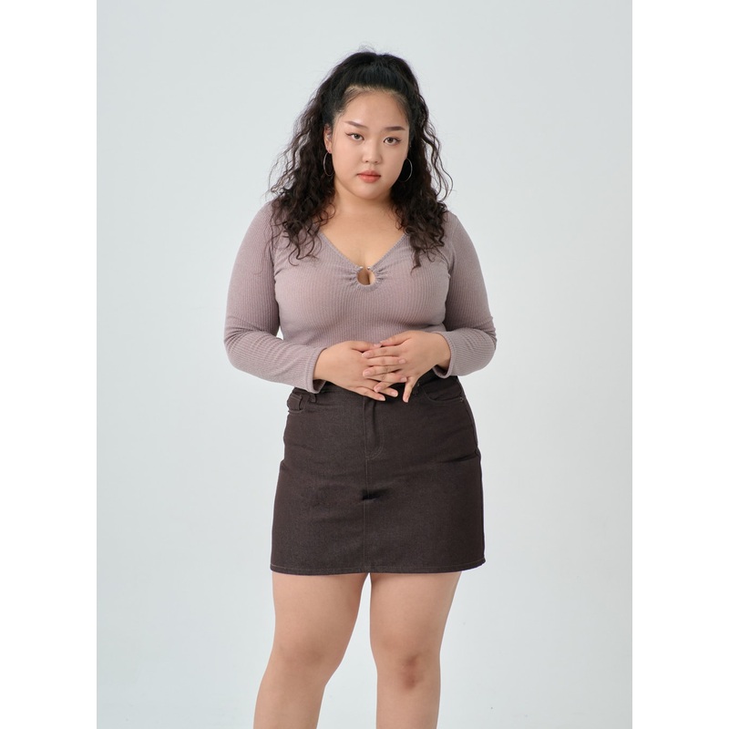 Plus Sexy V-Neck Crop Metal Ring T-Shirt IN04