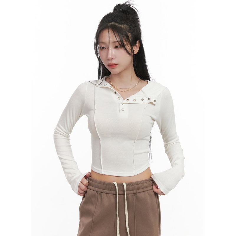 Long-Sleeve Hooded Buttoned Crop Top CJ516