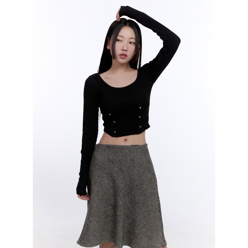 Scoop-Neck Long-Sleeve Crop Top CJ509