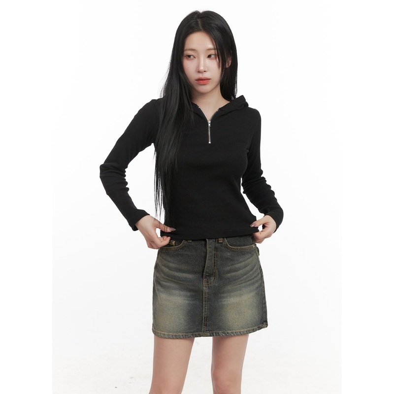 Slim-Fit Back Graphic Half-Zip Hoodie CJ517