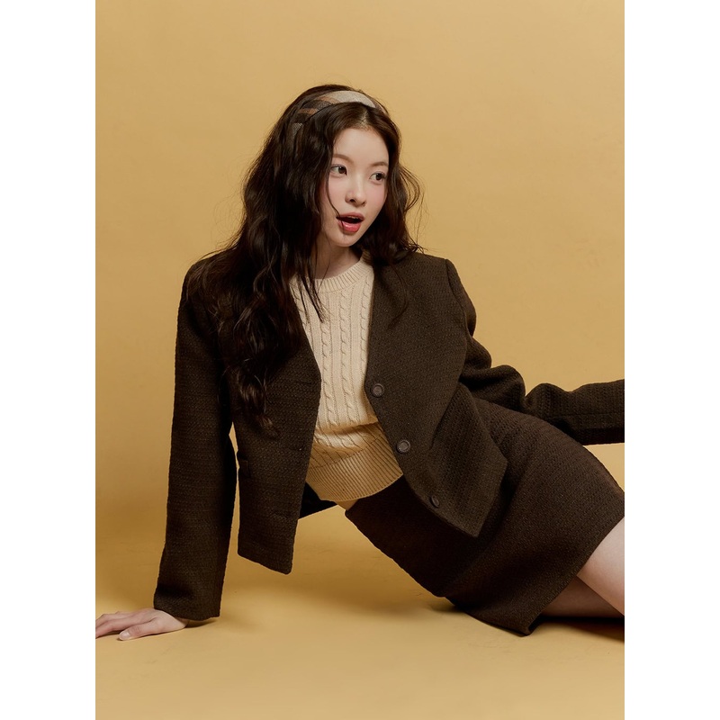 Classic Tweed Collarless Buttoned Jacket CF504