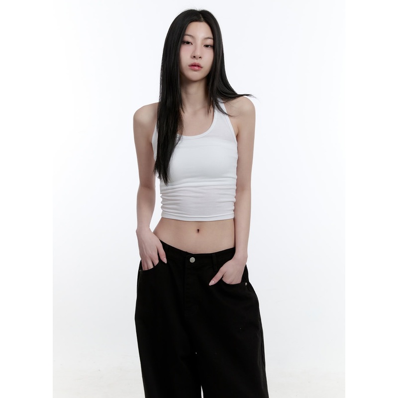 Essential Slim-Fit Halter Top CJ522