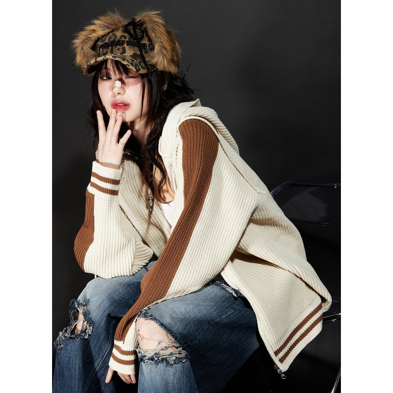 Oversized Hooded Knit Jacket CJ523