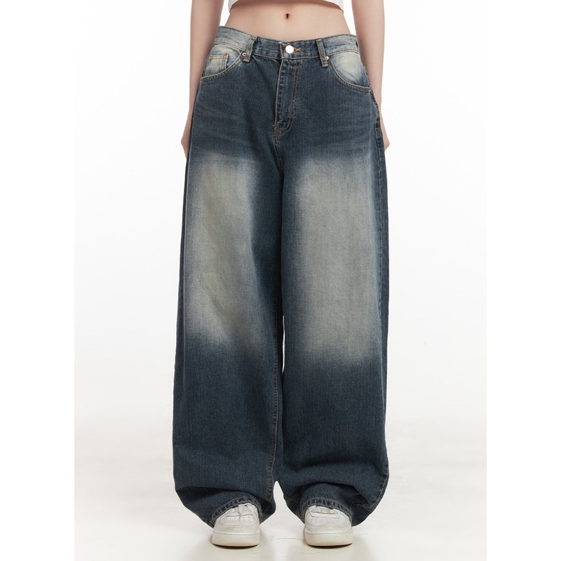 Julie Washed Baggy Jeans with Embroidered Detail CF514