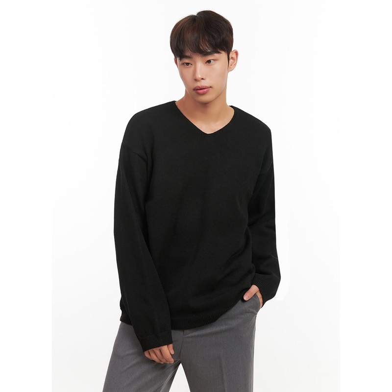 Men’s Essential Black V-Neck Sweater IF517