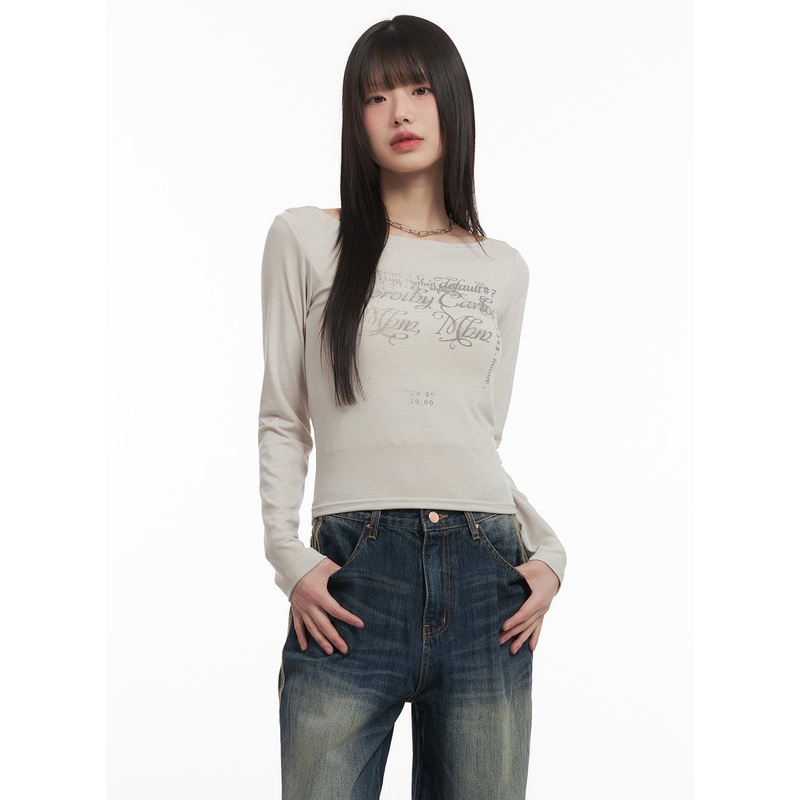 Slim-Fit Off-Shoulder Graphic Top CF518