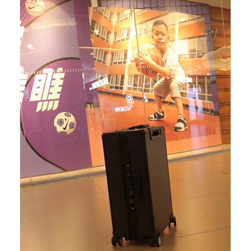 Newest Luxury Carbon Fiber Soft Leather Travel Trolley Luggage for Business Man – Carbon Fiber Suitcase and High Strength Trunk price