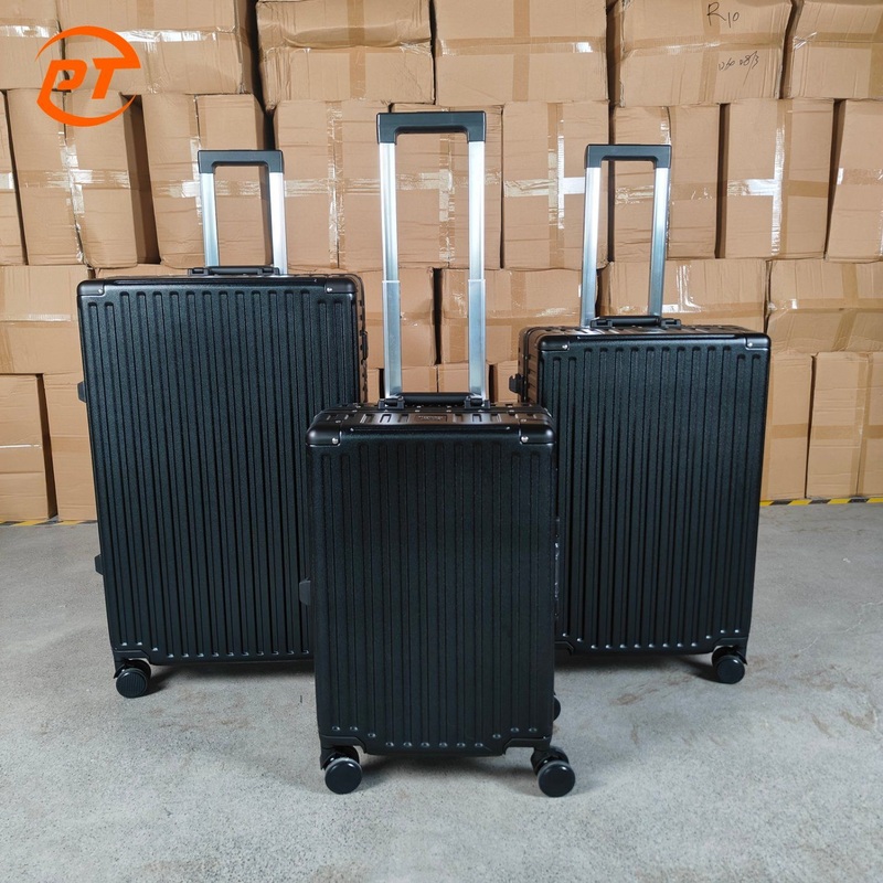 China Luggage Making Pengteng Factory Black Aluminium PC Frame Smart Luxury Luggage for Camping Car Business Travelling Box Case Valise De Voyage Luggage Bag – Luxury Luggage and Smart Luggage price